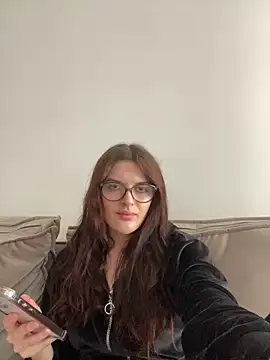 Snapshot of little_belucci chatting on January 18, 2025, 12:47 pm little belucci online show from January 18, 2025, 12:47 pm