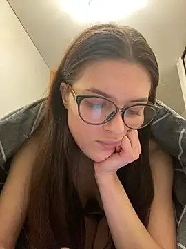 Snapshot of little_belucci chatting on January 26, 2025, 5:34 pm little belucci online show from January 26, 2025, 5:34 pm