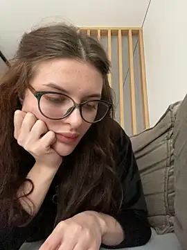Snapshot of little_belucci chatting on February 1, 2025, 11:54 am little belucci online show from February 1, 2025, 11:54 am