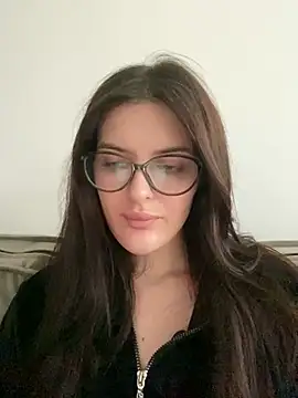 Snapshot of little_belucci chatting on February 3, 2025, 2:24 pm little belucci online show from February 3, 2025, 2:24 pm