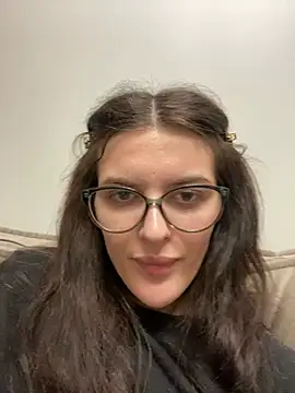 Snapshot of little_belucci chatting on February 5, 2025, 4:58 pm little belucci online show from February 5, 2025, 4:58 pm