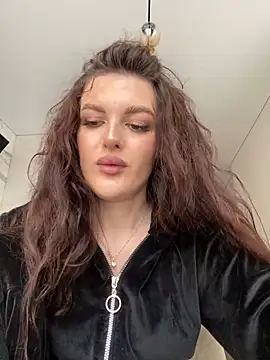 Snapshot of little_belucci chatting on February 16, 2025, 1:38 pm little belucci online show from February 16, 2025, 1:38 pm