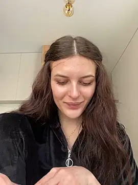 Snapshot of little_belucci chatting on February 21, 2025, 12:50 pm little belucci online show from February 21, 2025, 12:50 pm