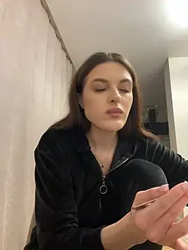Snapshot of little_belucci chatting on March 10, 2025, 4:57 pm little belucci online show from March 10, 2025, 4:57 pm