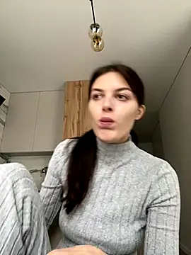 Snapshot of little_belucci chatting on October 1, 2025, 2:23 pm little belucci online show from October 1, 2025, 2:23 pm