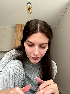Snapshot of little_belucci chatting on October 3, 2025, 11:40 am little belucci online show from October 3, 2025, 11:40 am