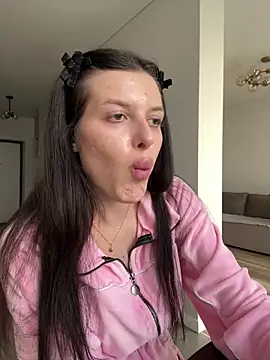 Snapshot of little_belucci chatting on June 16, 2026, 3:25 pm little belucci online show from June 16, 2026, 3:25 pm