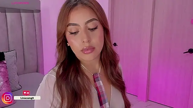 Snapshot of MaddyyLennon chatting on February 22, 2026, 3:07 am MaddyyLennon online show from February 22, 2026, 3:07 am