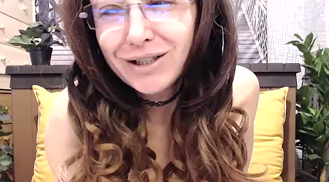 lilianleight online show from December 5, 2024, 8:22 am