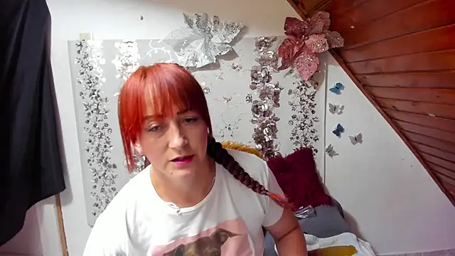 Hannaa32 online show from January 31, 2025, 7:40 pm