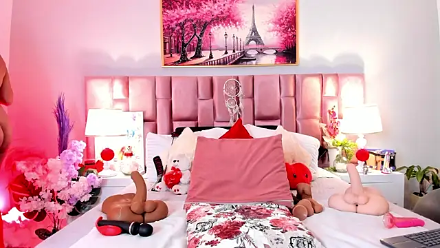 Anaa Bellaa online show from December 15, 2025, 12:31 pm