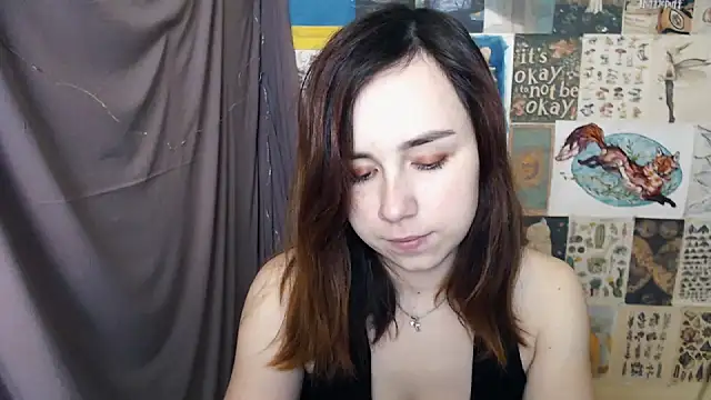 Snapshot of VeryVeryVeryShy_ chatting on December 12, 2024, 8:36 am VeryVeryVeryShy online show from December 12, 2024, 8:36 am