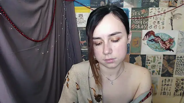 Snapshot of VeryVeryVeryShy_ chatting on December 21, 2024, 9:55 am VeryVeryVeryShy online show from December 21, 2024, 9:55 am