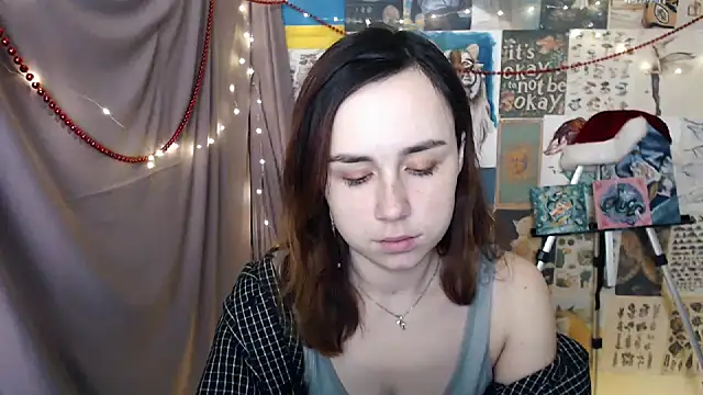 Snapshot of VeryVeryVeryShy_ chatting on December 26, 2024, 6:52 am VeryVeryVeryShy online show from December 26, 2024, 6:52 am