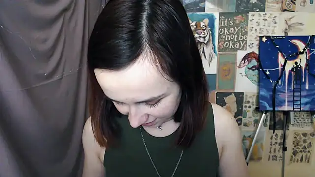 Snapshot of VeryVeryVeryShy_ chatting on February 12, 2025, 9:52 am VeryVeryVeryShy online show from February 12, 2025, 9:52 am