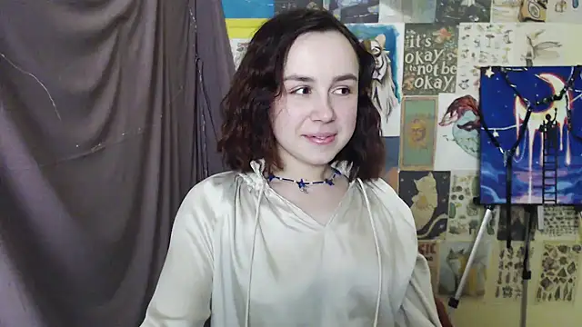 Snapshot of VeryVeryVeryShy_ chatting on February 23, 2025, 9:55 am VeryVeryVeryShy online show from February 23, 2025, 9:55 am