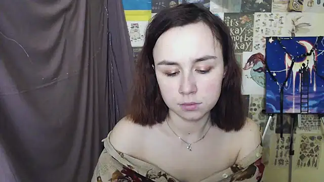 Snapshot of VeryVeryVeryShy_ chatting on February 25, 2025, 9:31 am VeryVeryVeryShy online show from February 25, 2025, 9:31 am