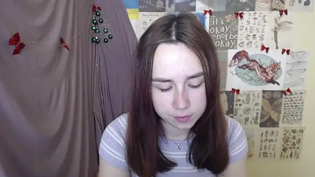 VeryVeryVeryShy  online show from December 17, 2025, 9:15 am