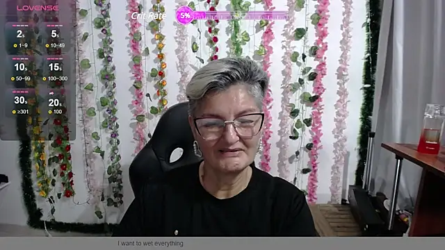 Snapshot of bety-cum2 chatting on December 6, 2024, 9:13 pm bety-cum2 online show from December 6, 2024, 9:13 pm