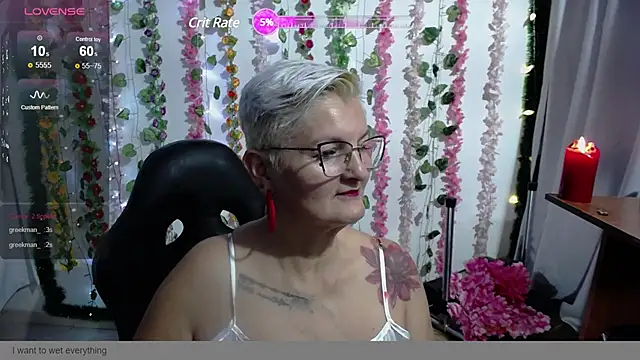 Snapshot of bety-cum2 chatting on December 10, 2024, 9:33 am bety-cum2 online show from December 10, 2024, 9:33 am