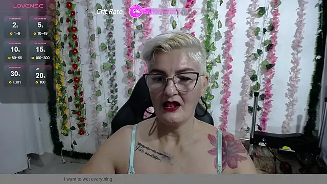 Snapshot of bety-cum2 chatting on December 14, 2024, 10:13 am bety-cum2 online show from December 14, 2024, 10:13 am
