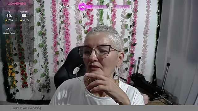 Snapshot of bety-cum2 chatting on January 2, 2025, 11:06 pm bety-cum2 online show from January 2, 2025, 11:06 pm