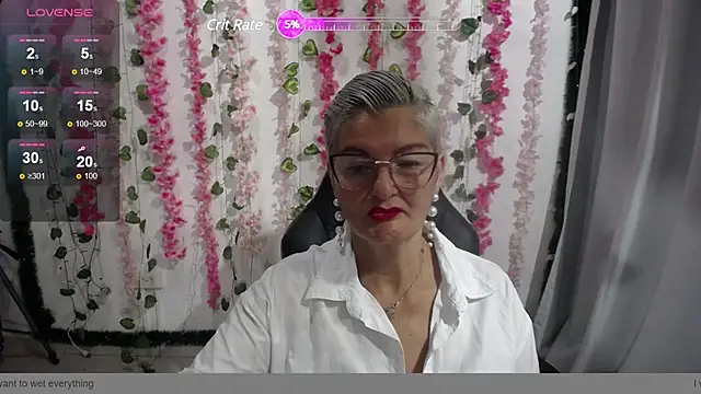 Snapshot of bety-cum2 chatting on January 20, 2025, 11:24 am bety-cum2 online show from January 20, 2025, 11:24 am