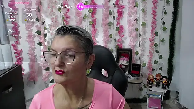 Snapshot of bety-cum2 chatting on March 14, 2025, 9:03 am bety-cum2 online show from March 14, 2025, 9:03 am