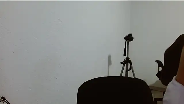 katia mature online show from February 22, 2026, 7:19 am