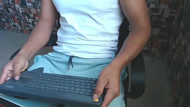 sexatlexx online show from October 2, 2025, 4:25 pm