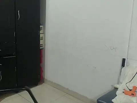 kylian 07 online show from November 28, 2025, 2:14 am