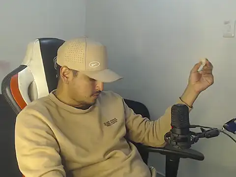 kylian 07 online show from July 25, 2026, 2:42 am
