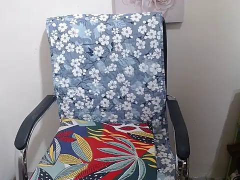 Skinny regie99xxx online show from April 6, 2026, 2:20 am