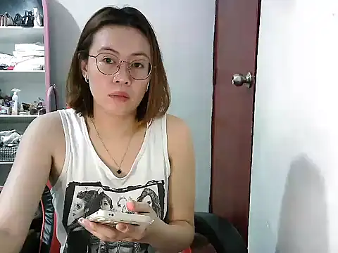 crizzybel online show from February 26, 2025, 2:37 am