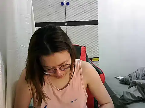 crizzybel online show from March 14, 2025, 5:27 am