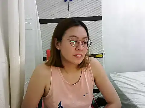 crizzybel online show from March 18, 2025, 4:37 pm