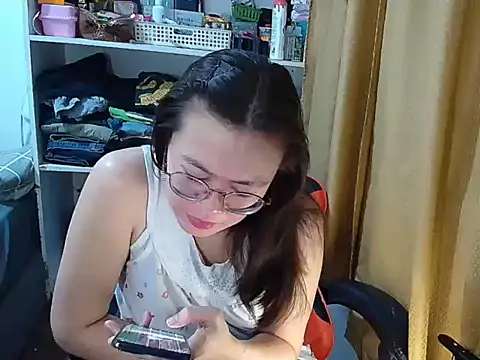 crizzybel online show from December 21, 2025, 6:04 pm