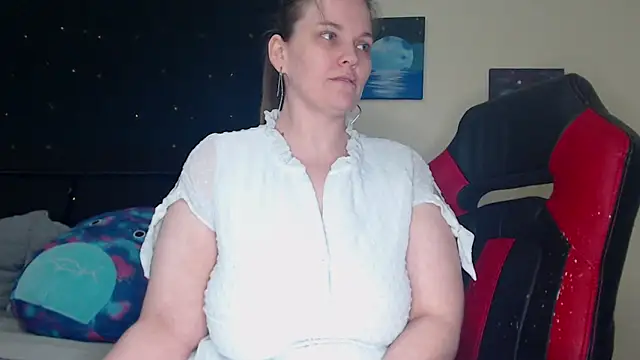 Snapshot of ToxicLilly chatting on December 31, 2024, 11:53 am ToxicLilly online show from December 31, 2024, 11:53 am