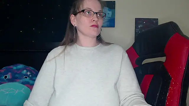 Snapshot of ToxicLilly chatting on January 2, 2025, 12:13 pm ToxicLilly online show from January 2, 2025, 12:13 pm