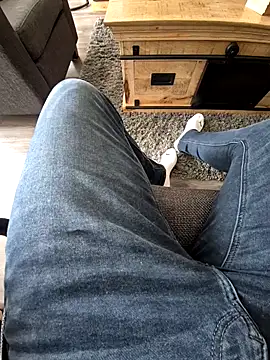 toppiefloppi online show from October 13, 2025, 10:04 am