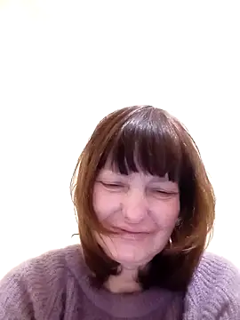 TiAmorre online show from February 2, 2025, 9:02 pm