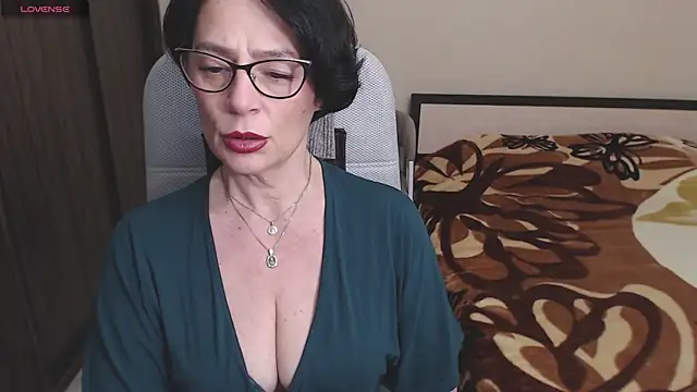Snapshot of BelovedLady chatting on February 15, 2025, 4:01 pm BelovedLady online show from February 15, 2025, 4:01 pm