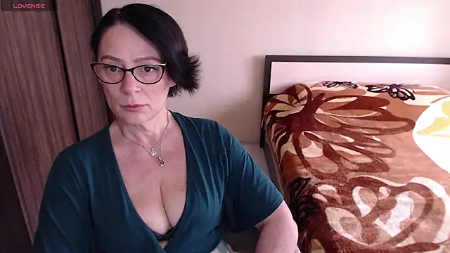 Snapshot of BelovedLady chatting on February 16, 2025, 8:10 am BelovedLady online show from February 16, 2025, 8:10 am