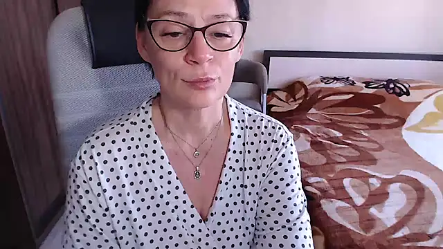 Snapshot of BelovedLady chatting on February 23, 2025, 10:39 am BelovedLady online show from February 23, 2025, 10:39 am
