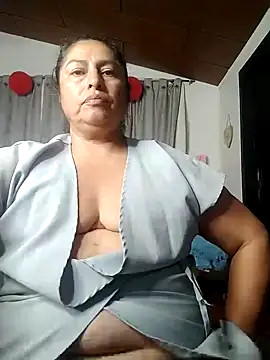 Snapshot of Keyla01_ chatting on February 12, 2025, 12:05 am Keyla01 online show from February 12, 2025, 12:05 am