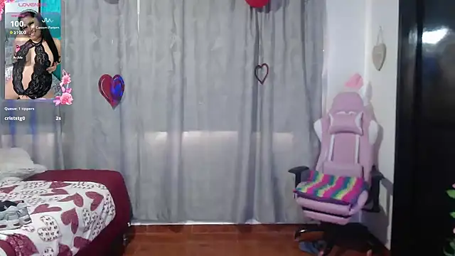 Snapshot of Keyla01_ chatting on March 2, 2025, 12:32 pm Keyla01 online show from March 2, 2025, 12:32 pm