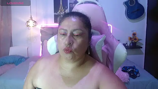 Snapshot of Keyla01_ chatting on April 15, 2026, 7:58 pm Keyla01 online show from April 15, 2026, 7:58 pm