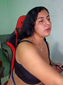 Snapshot of Mary_pinkish chatting on January 15, 2025, 1:34 am Mary pinkish online show from January 15, 2025, 1:34 am