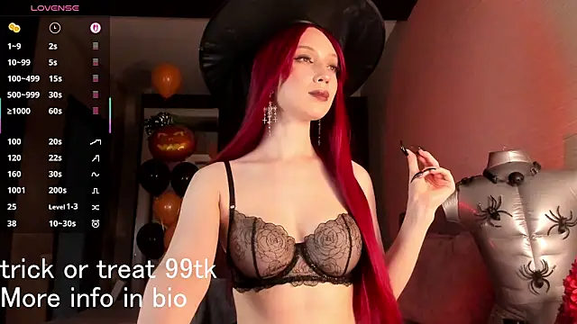 SophiaFlorence online show from October 29, 2025, 12:51 pm