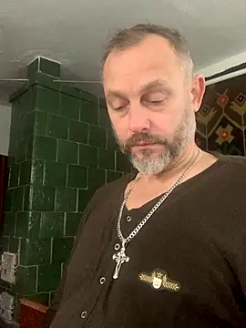 GHsveter online show from October 20, 2025, 9:43 am